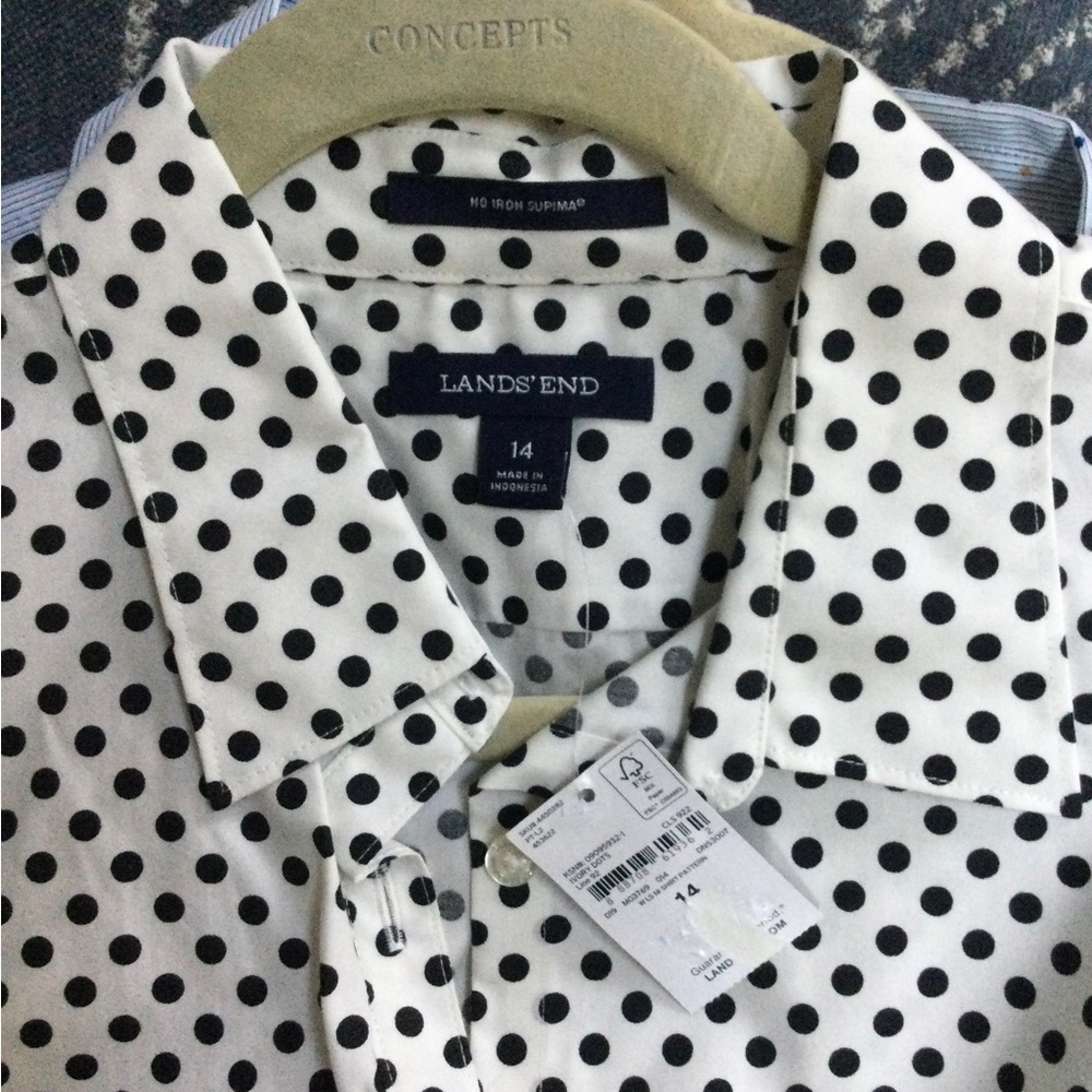 NWT Land’s End High quality No-iron button-down shirt. Price PER SHIRT.